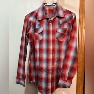 Wrangler Women’s Snap long sleeve shirt